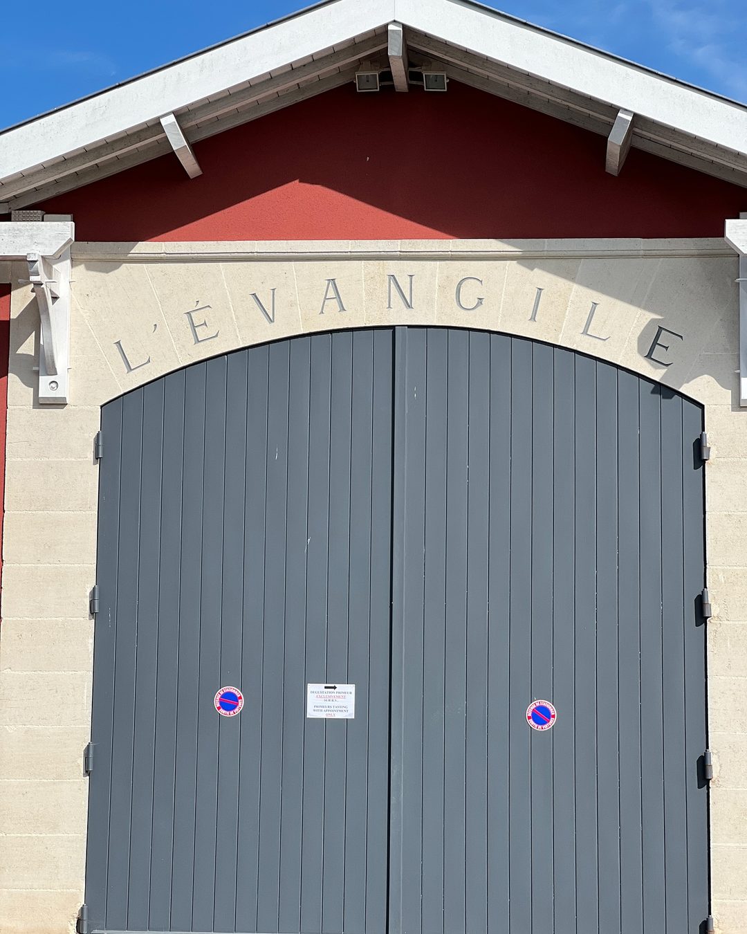 Juliette Couderc, gerente da propriedade do Château L’Evangile, me contou uma história fascinante sobre…, 2/3