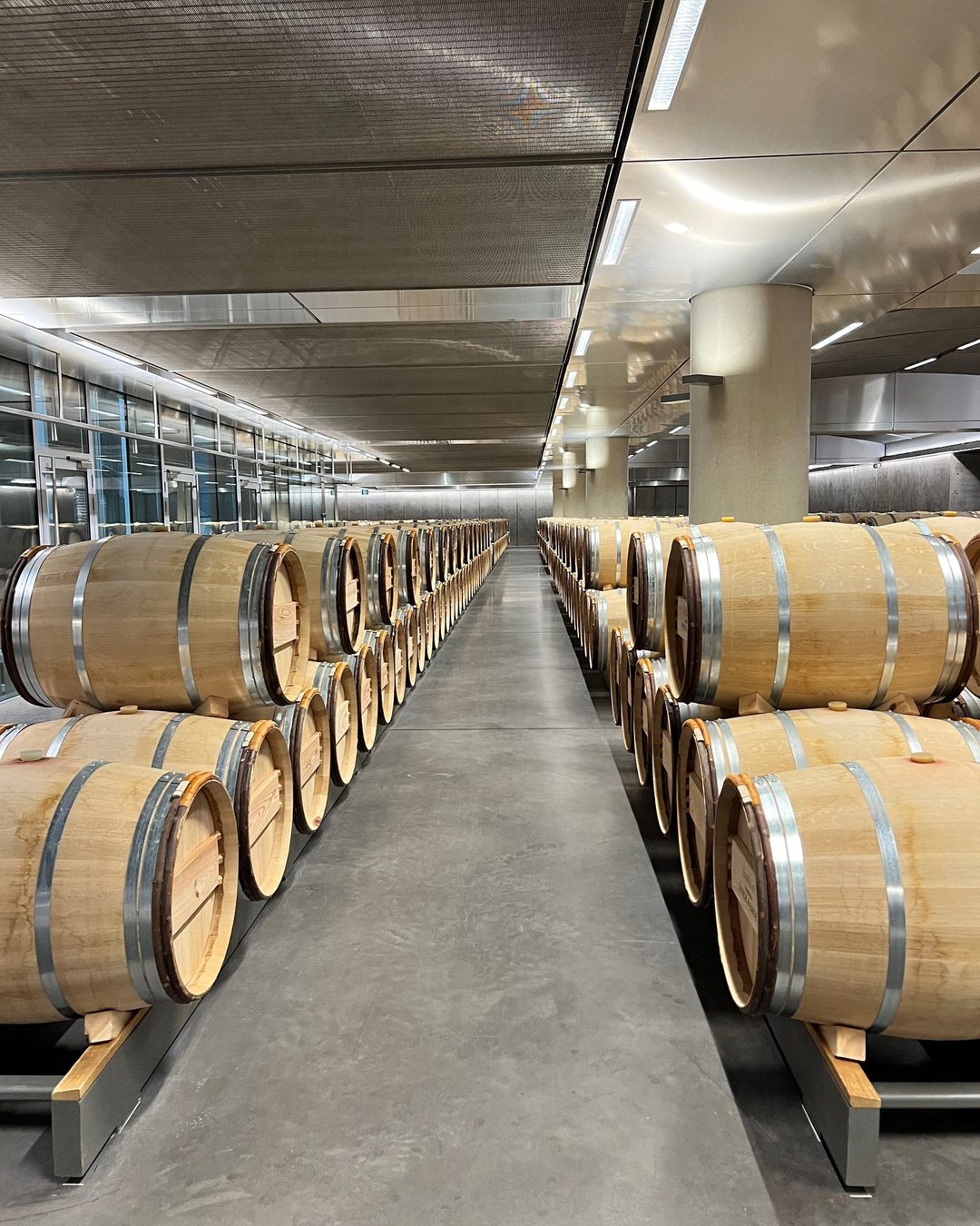 Inauguração da nova adega do Chateau Lynch Bages em abril de 2022, durante os Primeurs 2021. Que evento…, 4/9