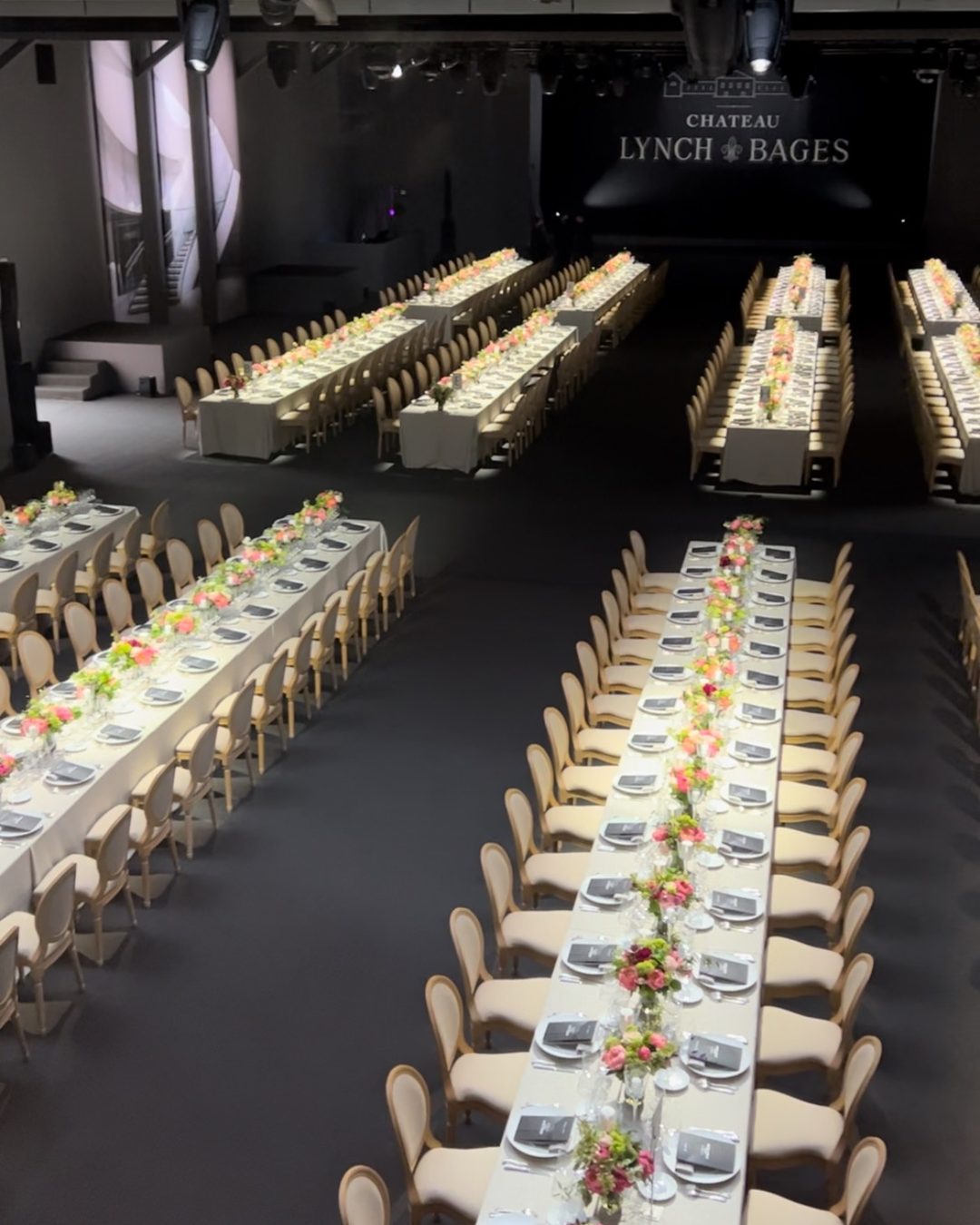 Inauguração da nova adega do Chateau Lynch Bages em abril de 2022, durante os Primeurs 2021. Que evento…, 6/9